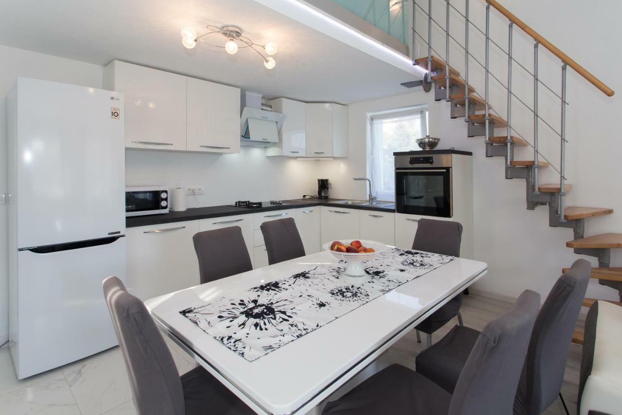 Villa Supuk Vinišće Extérieur photo